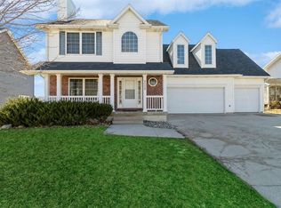 4008 Marigold Dr, Ames, IA 50014
