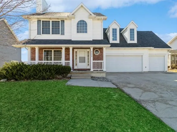 4008 Marigold Dr, Ames, IA 50014