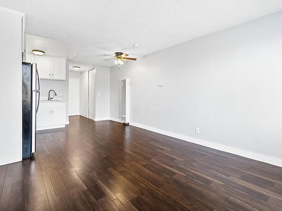 2nd image of 1911 W 2nd St #30