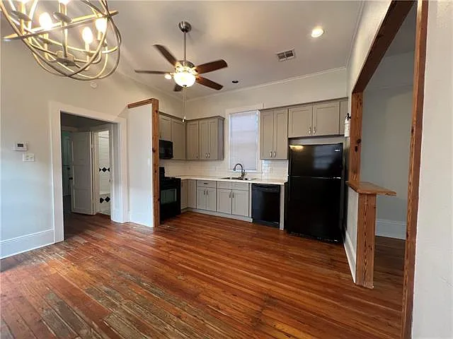 2 bed, 1.0 bath, 800 sqft, $1,500 — Photo 3