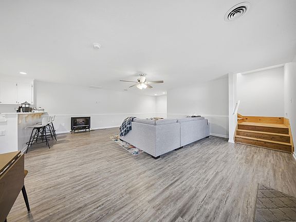 4th image of 3925 Watts Bridge Rd