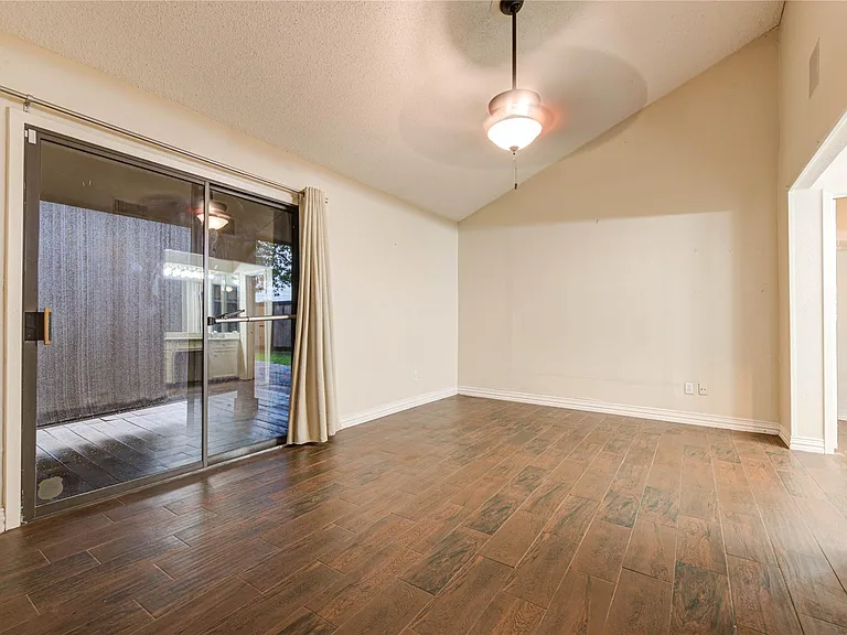 10850 Kirktown Dr — Photo 9