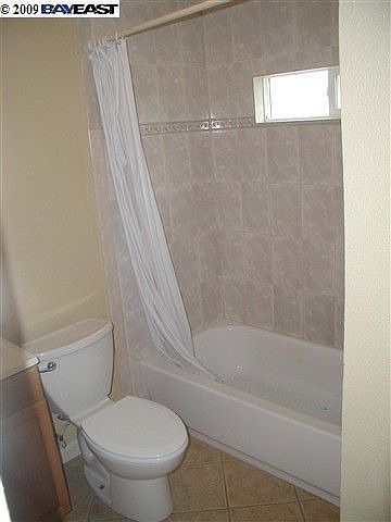 2nd image of 22915 Grand St