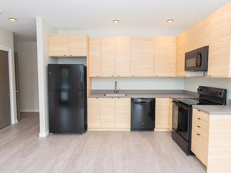 Rowat Lofts Apartments — Photo 24