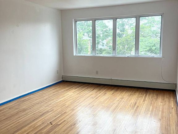 3rd image of 2562 W 17th St Floor 2