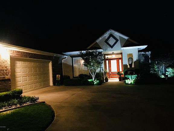 5th image of 102 Silver Creek Cir