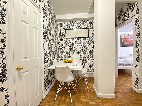 4th image of 1875 Lexington Ave #3J