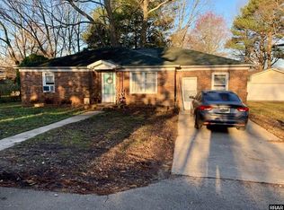 131 Laura St, Martin, TN 38237