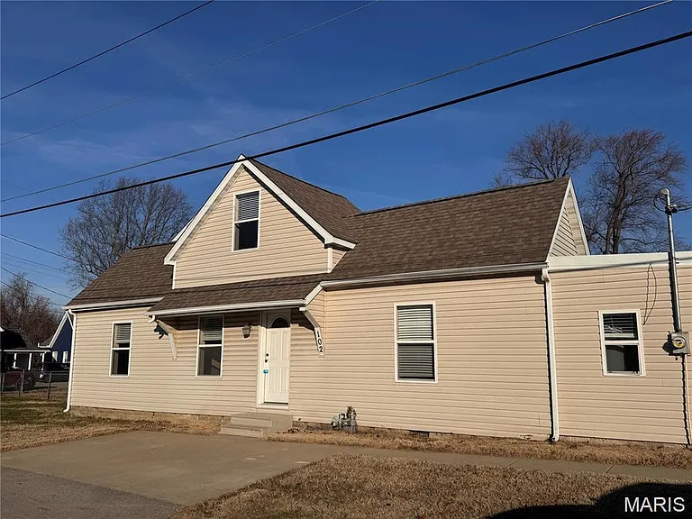 102 Karl Pl — Photo 2