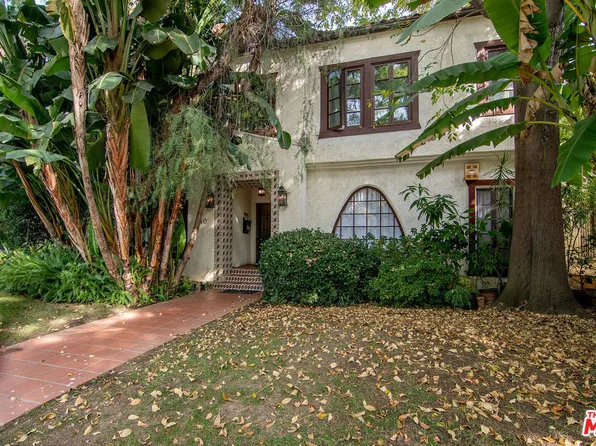 340 N Oakhurst Dr APT 205, Beverly Hills, CA 90210