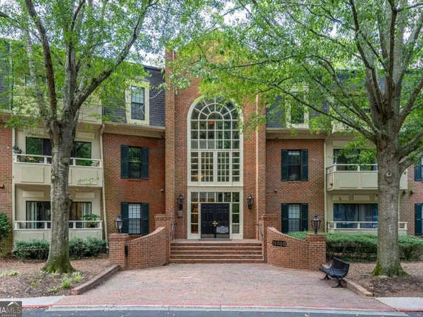 25203 Plantation Dr NE #203, Atlanta, GA 30324