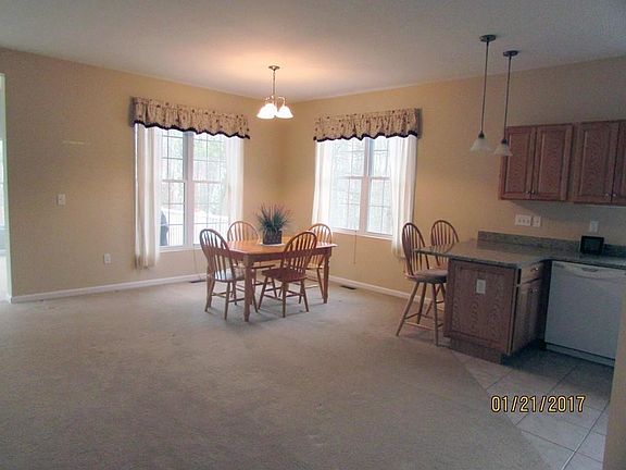 5th image of 59 Taft Hill Ln
