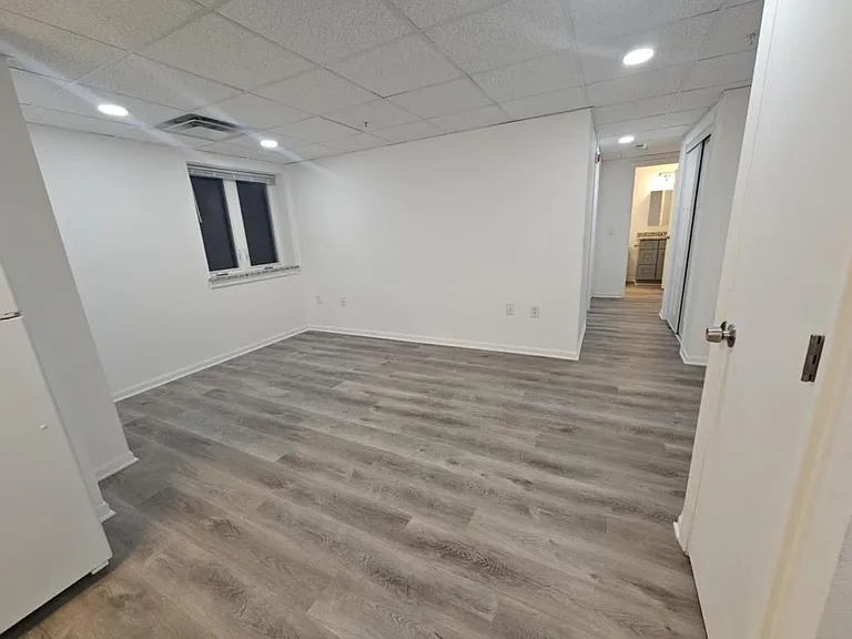 218 N Main St #1 — Photo 2