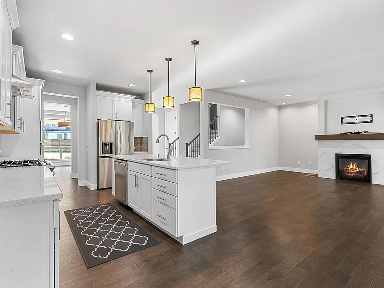 12048 SE May Creek Park Dr — Photo 5