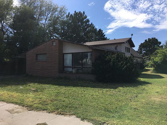 Front of house view 2