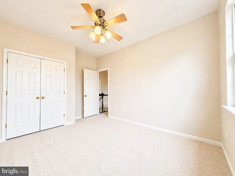 12434 Iona Sound Dr — Photo 22