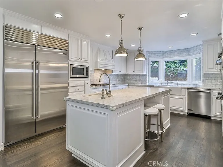 3373 Coy Dr — Photo 17