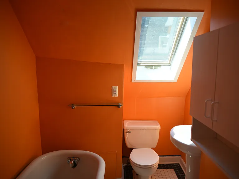 733 W Aldine Ave — Photo 9