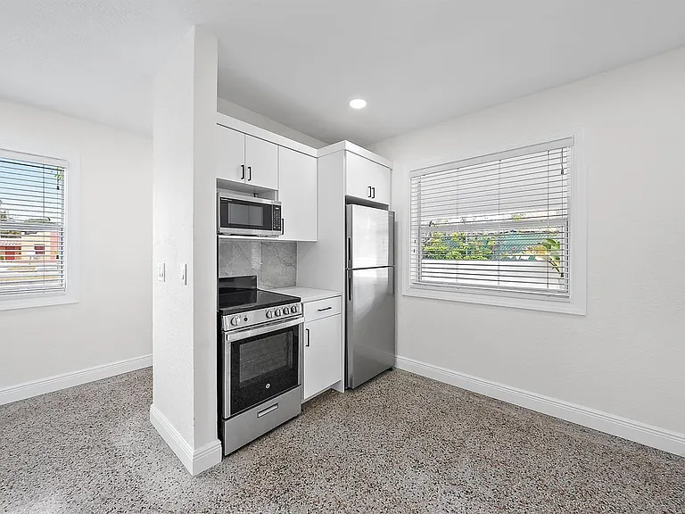3808 Broadway #3 — Photo 7