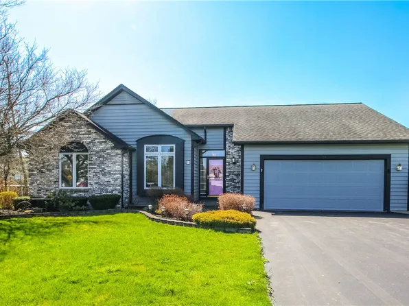 14 Ivan Cmn, Rochester, NY 14624