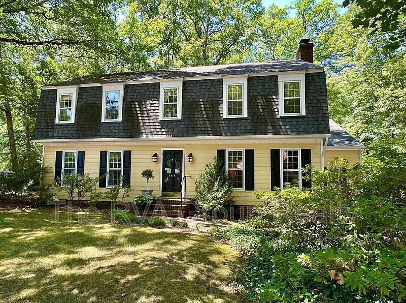 2016 Raintree Dr