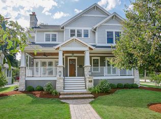 566 Newton Ave, Glen Ellyn, IL