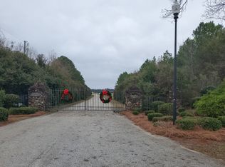 909 Broken Arrow Trl, Perry, GA 31069