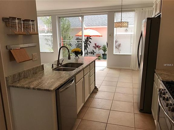 5th image of 10019 Tate Ln