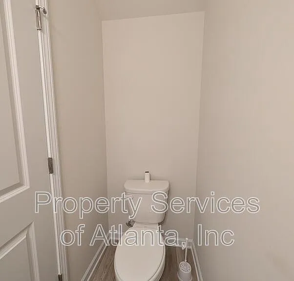 1354 Willow Brook Cir — Photo 8