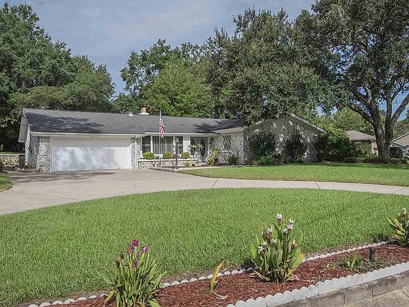 2nd image of 8739 Meadowbrook Dr
