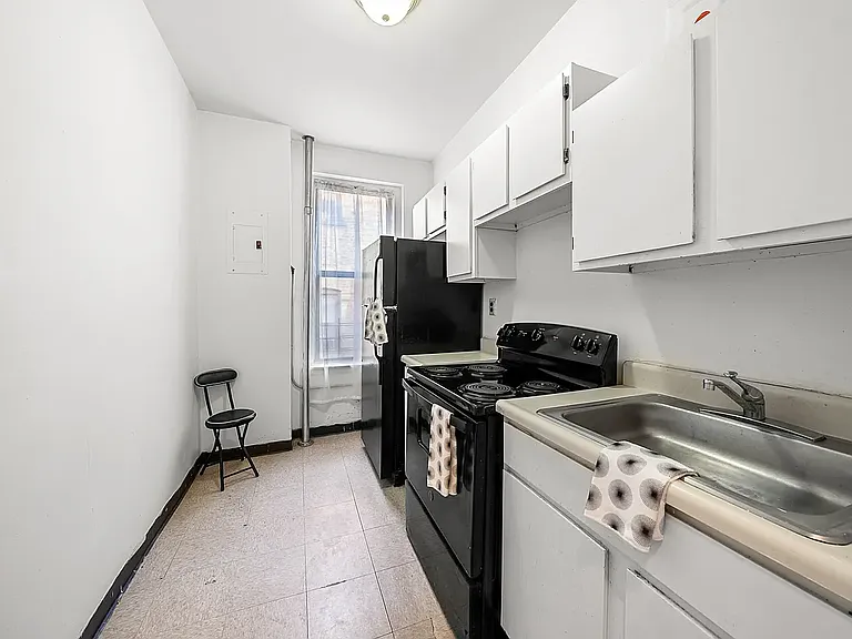 834 Riverside Dr #4E — Photo 9