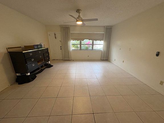5th image of 5265 Lakefront Boulevard #C
