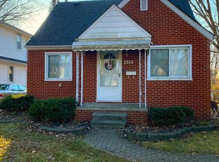 2924 Bennett St, Dearborn, MI 48124