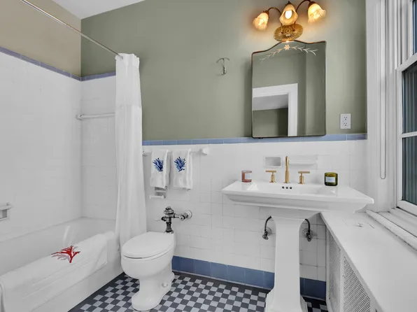 173 Riverside Drive 6D image 15 of 16