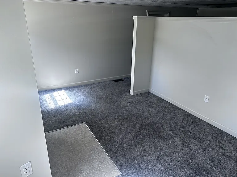 335 S Wood St #2 — Photo 4