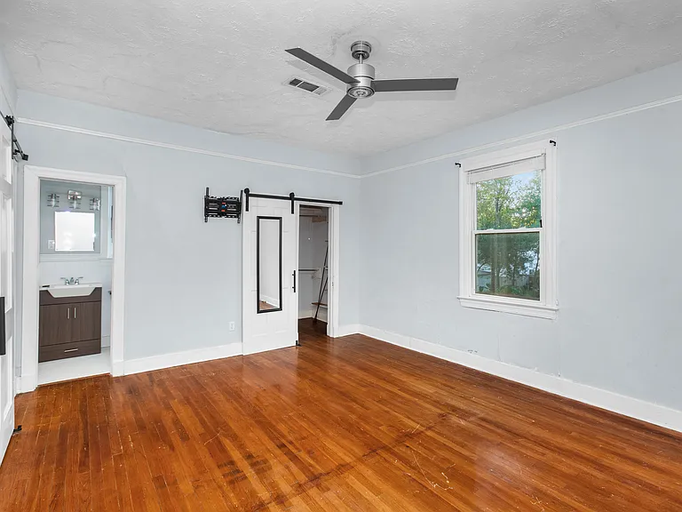 532 Patton Ave — Photo 25