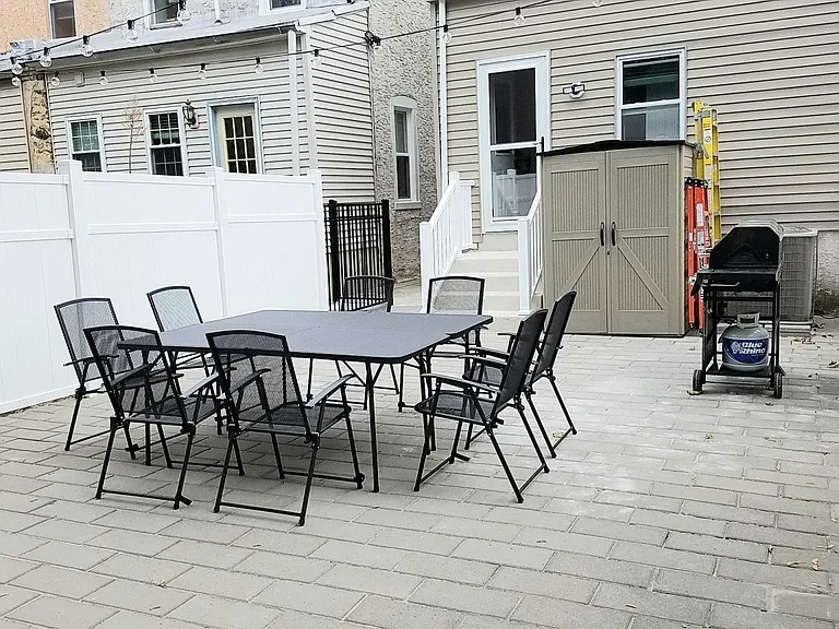 332 Kingsley St — Photo 19