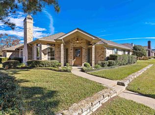 2 Friendswood Dr, Longview, TX 75605