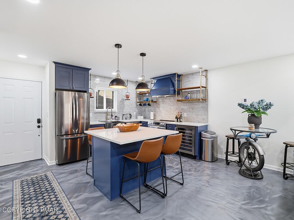 1st image of 28 Middle Village Way