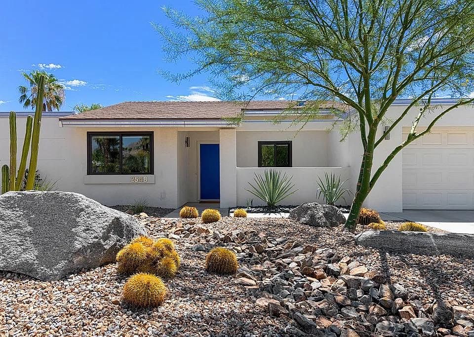 1st image of 2548 N Aurora Dr