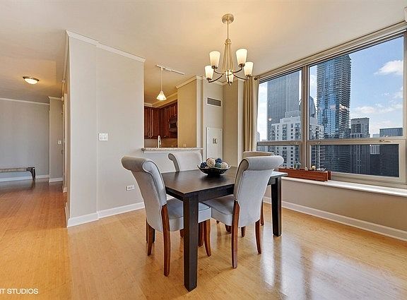 5th image of 420 E Waterside Dr Unit 3710