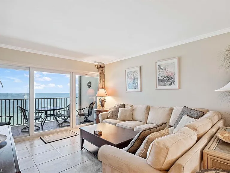 3443 Gulf Shore Blvd N #808 — Photo 9