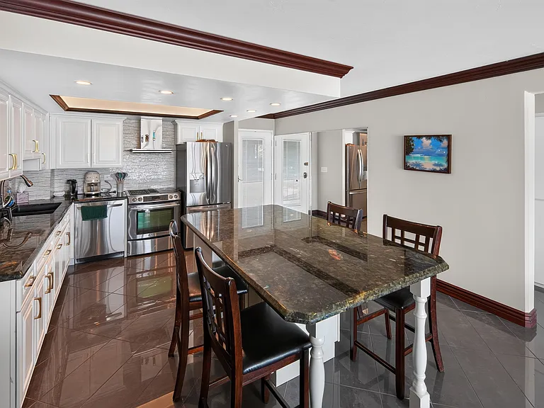 4945 Cass St #1101 — Photo 13