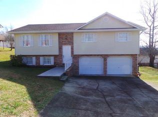 1029 Bryan Ct, Kingsport, TN 37660