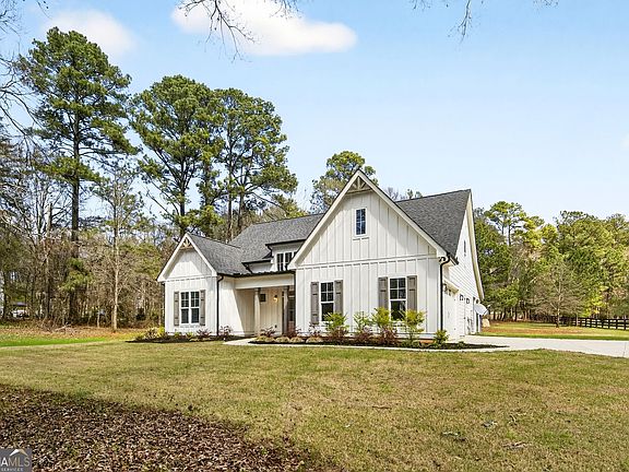 3rd image of 3306 Cox Cemetery Rd