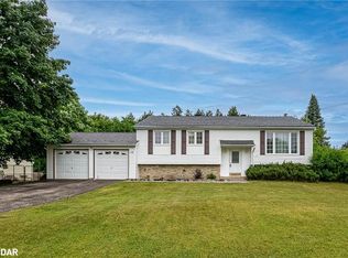 18 Princess Dr, Adjala Tosorontio, ON L0M1M0