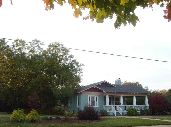 503 N Ennis St, Fuquay Varina, NC 27526