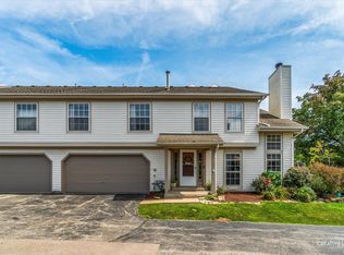 3S054 Timber Dr, Warrenville, IL 60555