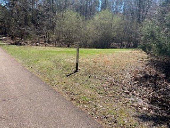 4th image of 1135 Golf Dr