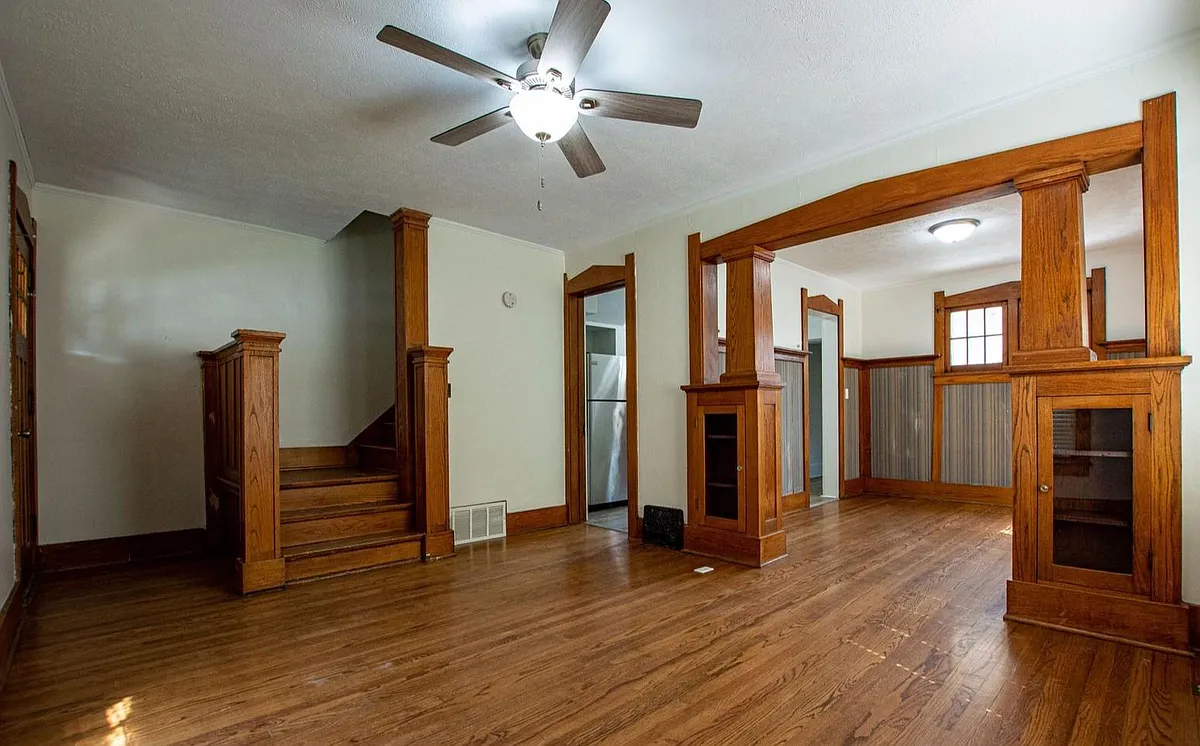 Building Photo - 3008 Dewey Ave